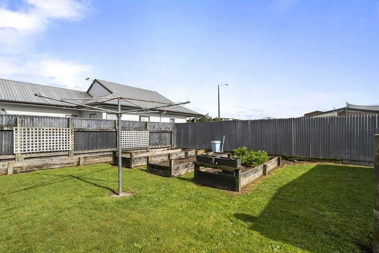 Photo of property in 6 Wood Street, Takaro, Palmerston North, 4410