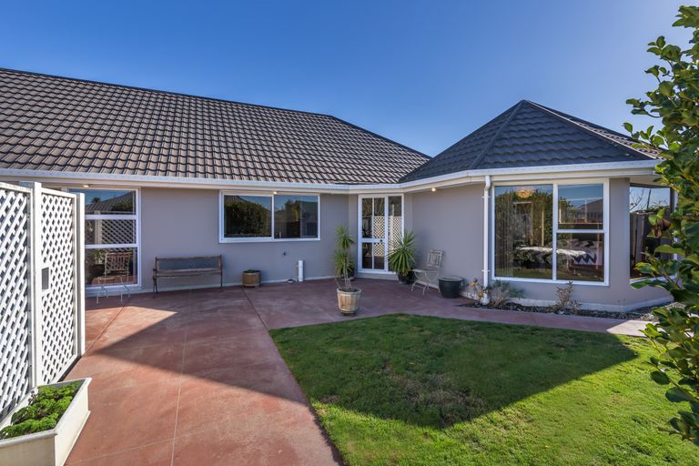 Photo of property in 125 Winters Road, Mairehau, Christchurch, 8052