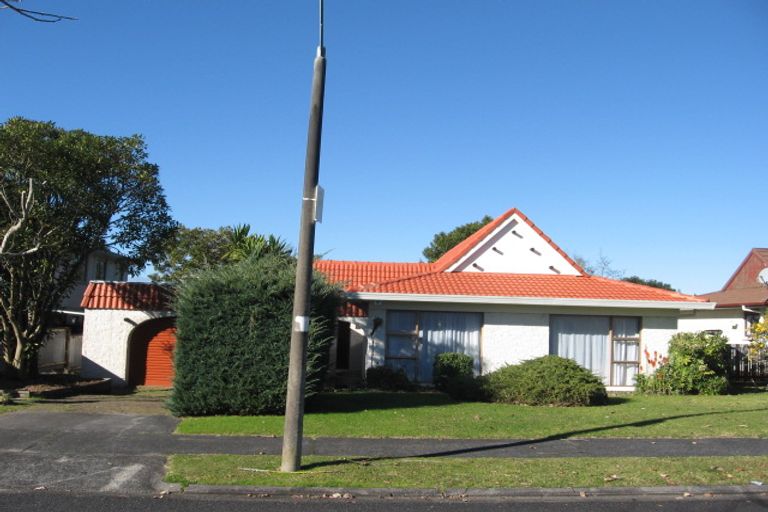 Photo of property in 3 Prestwick Place, Wattle Downs, Auckland, 2103