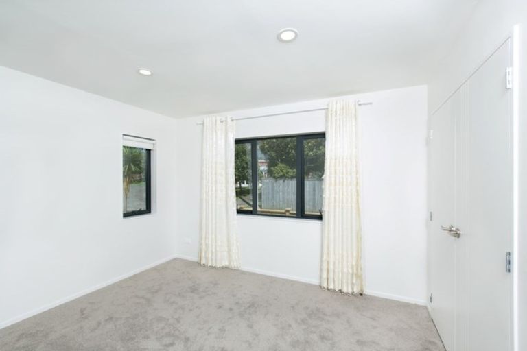 Photo of property in 127a Exmouth Road, Northcote, Auckland, 0627