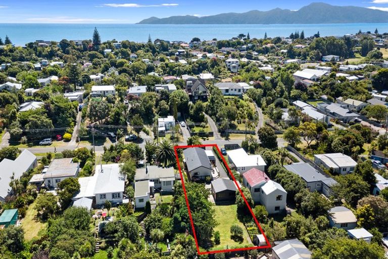 Photo of property in 31 Dale Road, Raumati South, Paraparaumu, 5032