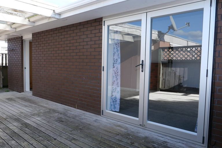 Photo of property in 28 Kapiti Road, Paraparaumu, 5032