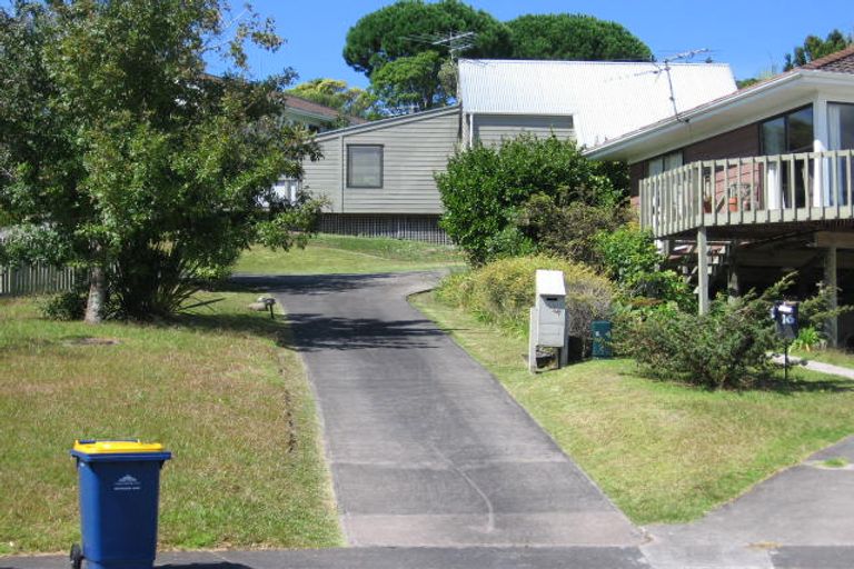 Photo of property in 14 Felicity Place, Unsworth Heights, Auckland, 0632