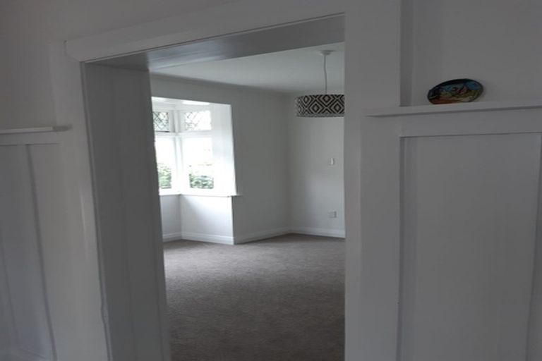 Photo of property in 24 Kauri Street, Eastbourne, Lower Hutt, 5013