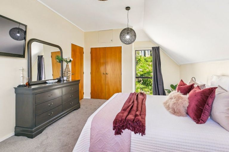 Photo of property in 107 Main Road, Tawa, Wellington, 5028