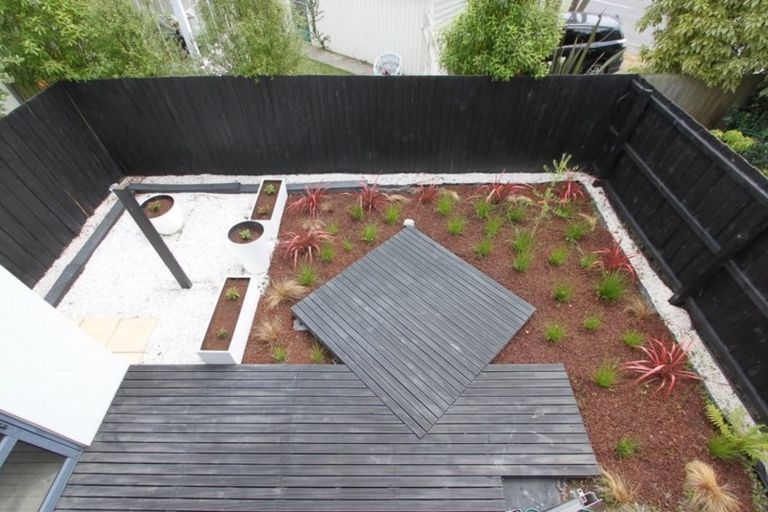 Photo of property in 2/56 London Street, Richmond, Christchurch, 8013