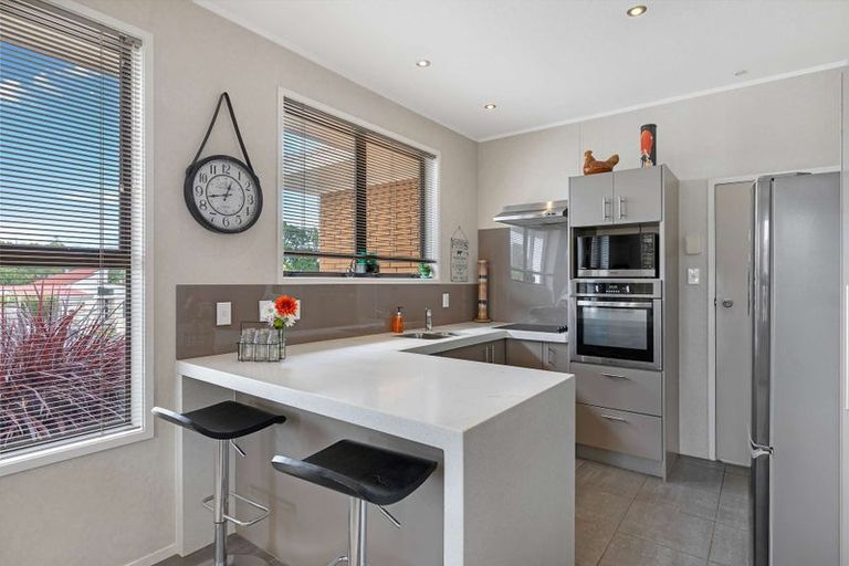 Photo of property in 1/30 Gills Avenue, Papakura, 2110