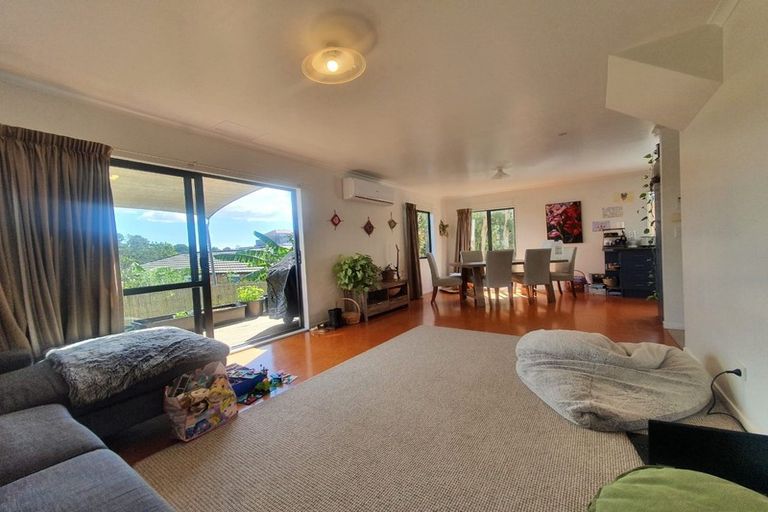 Photo of property in 29d West Coast Road, Glen Eden, Auckland, 0602
