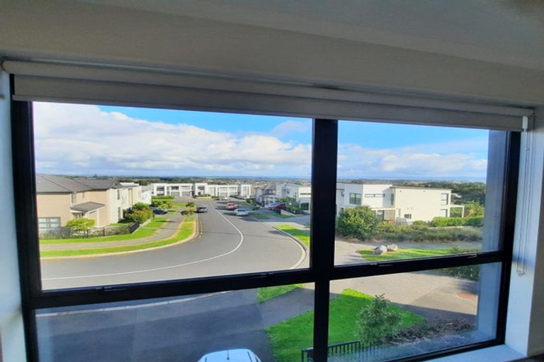 Photo of property in 22 Matairangi Avenue, Totara Heights, Auckland, 2105