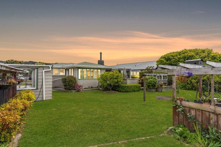 Photo of property in 210 Chartwell Avenue, Whangamata, 3620