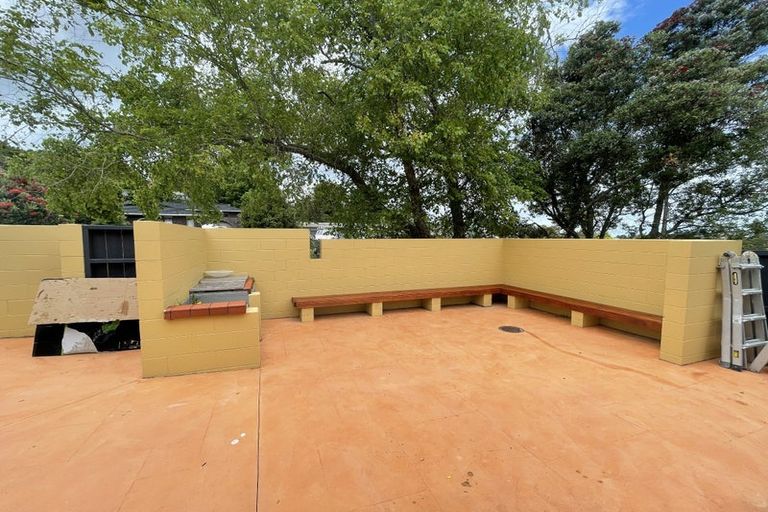 Photo of property in 18 King Richard Place, Browns Bay, Auckland, 0630