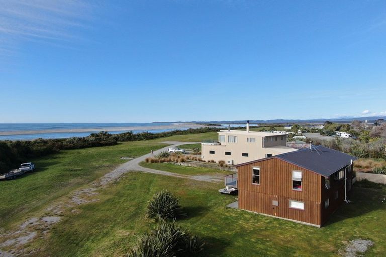 Photo of property in 7 The Parade, Okarito, Whataroa, 7886