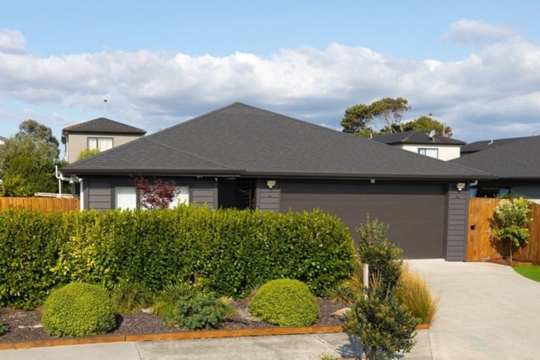 Photo of property in 19 Yatterina Avenue, Takanini, 2112