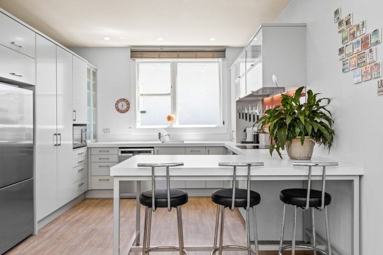 Photo of property in 142 Nelson Crescent, Napier South, Napier, 4110