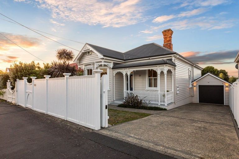Photo of property in 16 Calliope Road, Devonport, Auckland, 0624