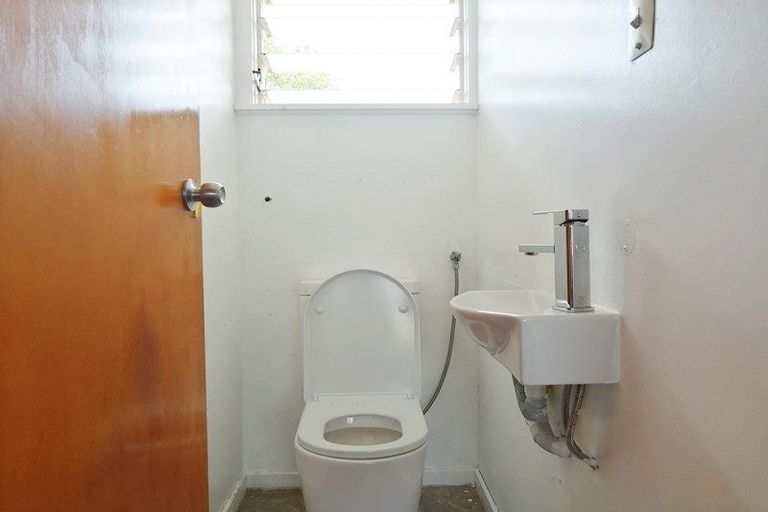 Photo of property in 33 Coronation Road, Hillcrest, Auckland, 0627