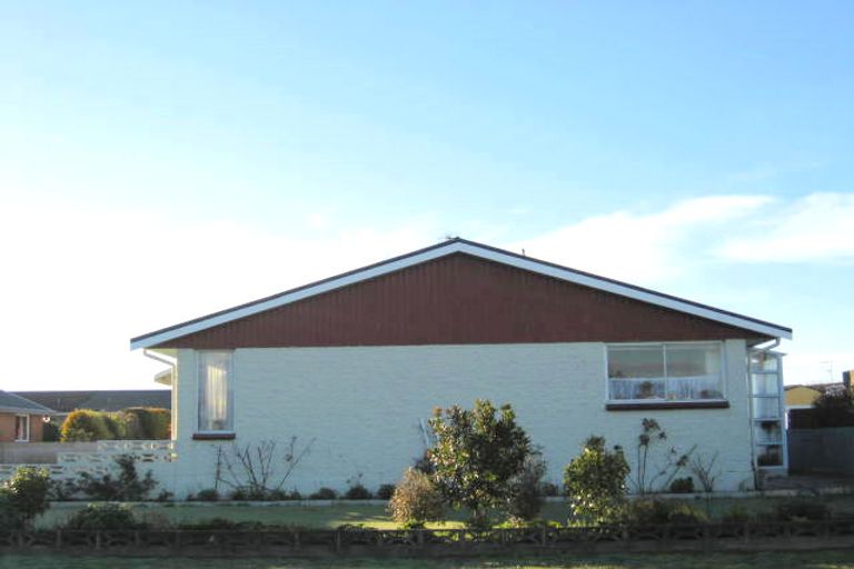 Photo of property in 17 Sydney Street, Windsor, Invercargill, 9810