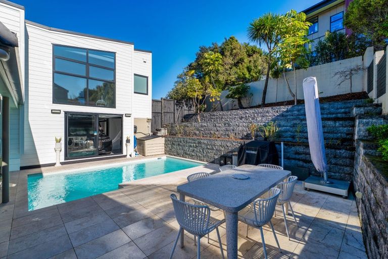 Photo of property in 7 Harper Street, Chatswood, Auckland, 0626