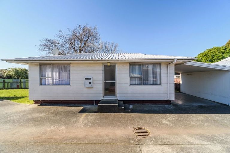 Photo of property in 113 Featherston Street, Palmerston North, 4410