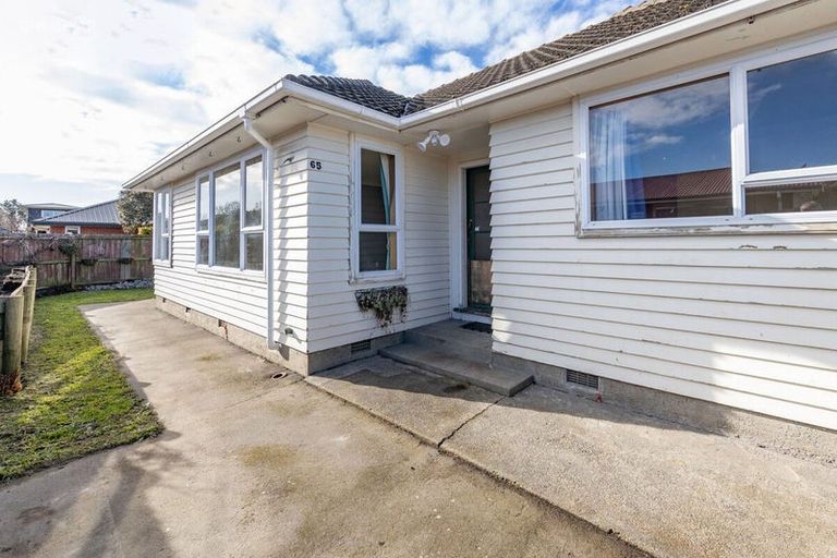 Photo of property in 1/65 Daniels Road, Redwood, Christchurch, 8051