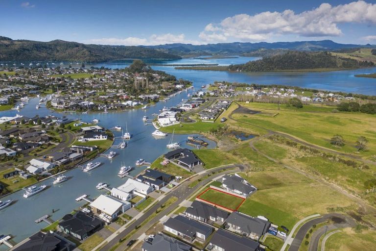 Photo of property in 34 Awatea Drive, Whitianga, 3510