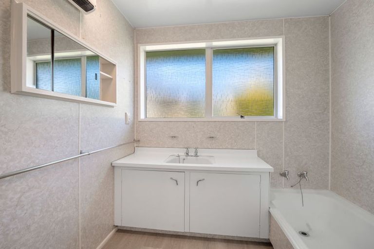 Photo of property in 37 Awamoa Road, Holmes Hill, Oamaru, 9401