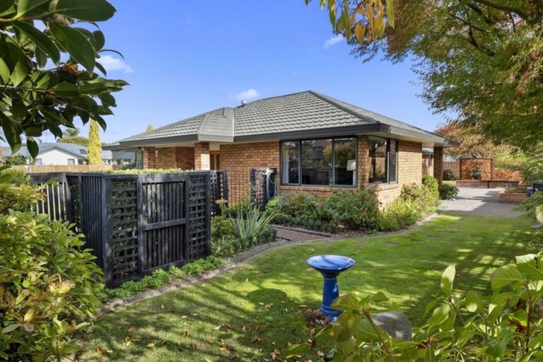 Photo of property in 8 Bramley Drive, Rototuna, Hamilton, 3210