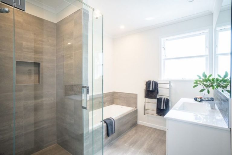 Photo of property in 7 Swansea Street, Hokowhitu, Palmerston North, 4410