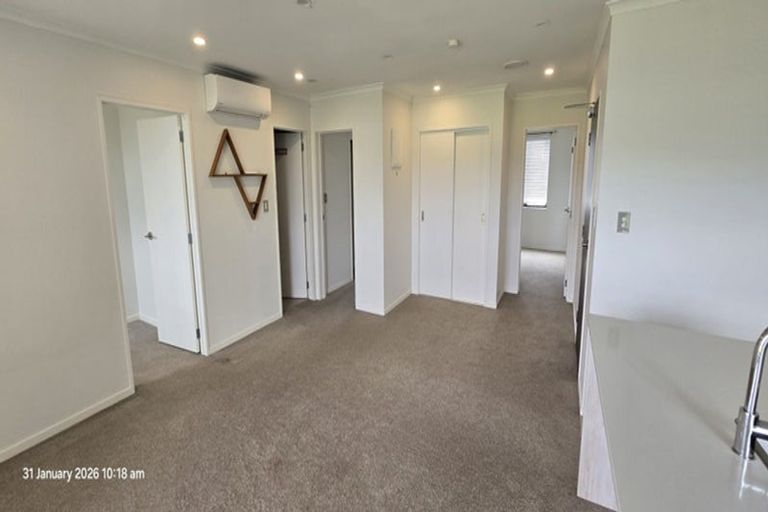 Photo of property in 1/2 Mahalo Avenue, Wiri, Auckland, 2104