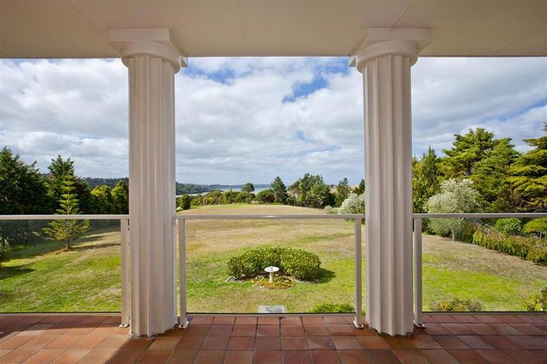 Photo of property in 64 Okura River Road, Okura, Albany, 0792