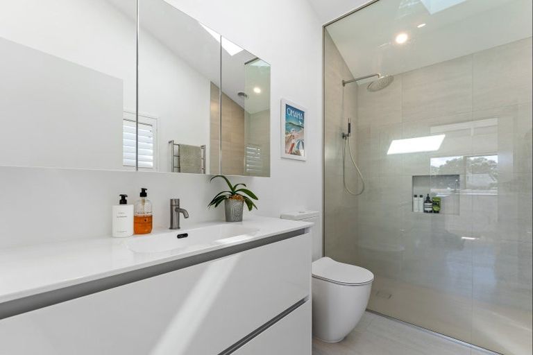 Photo of property in 34 Omaha Drive, Omaha, 0986