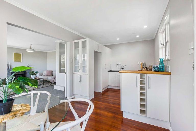 Photo of property in 9 Karachi Crescent, Khandallah, Wellington, 6035