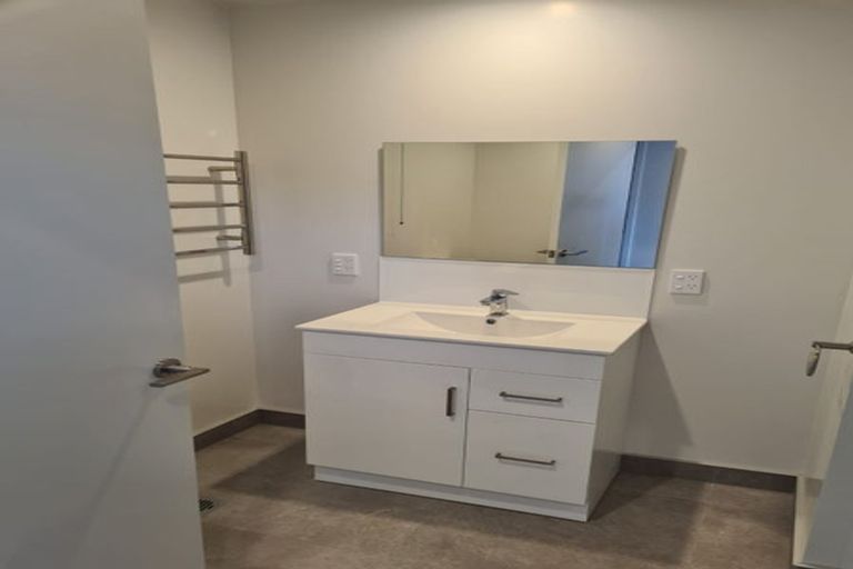 Photo of property in 12 Chester Road, Tawa, Wellington, 5028