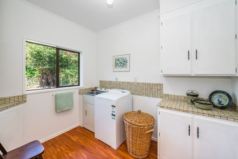 Photo of property in 73 Nimmo Avenue East, Waikanae, 5036