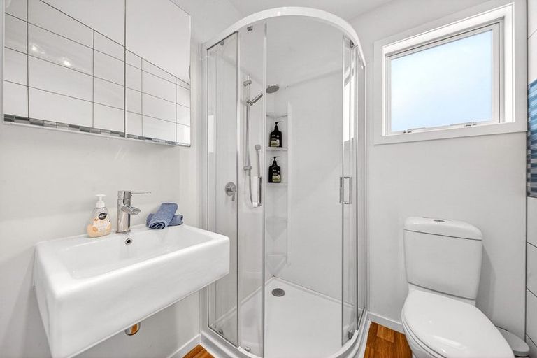 Photo of property in 15 Esther Street, Martinborough, 5711