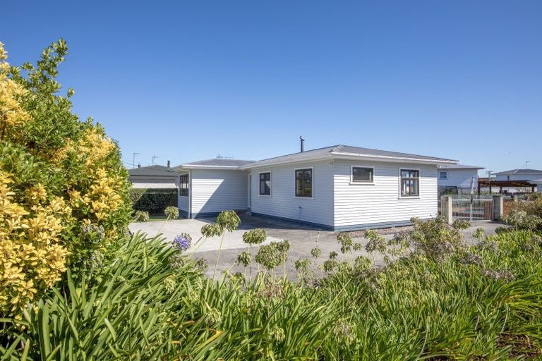 Photo of property in 18 Woburn Street, Waipukurau, 4200
