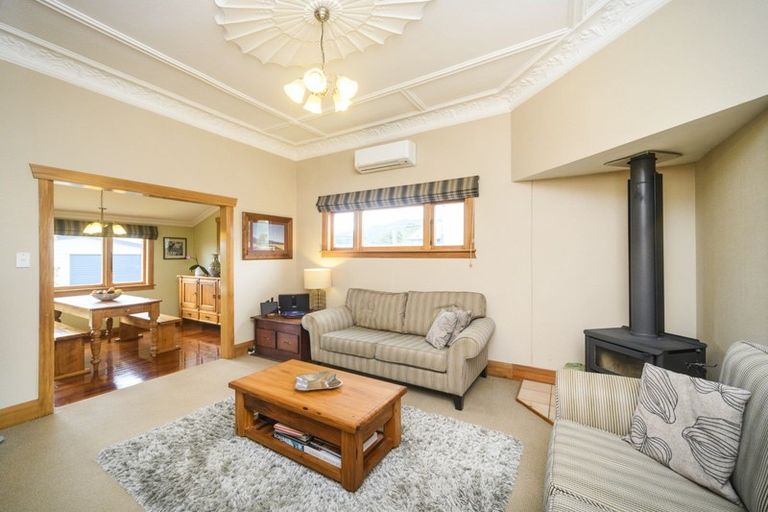 Photo of property in 8 Tawa Street, Tokomaru, Palmerston North, 4474