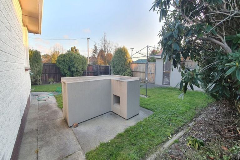 Photo of property in 12 Wingate Street, Redwood, Christchurch, 8051