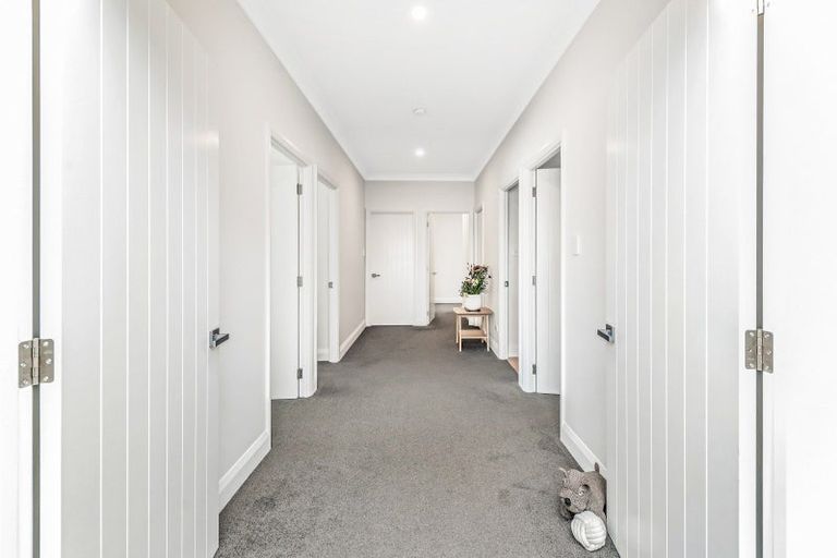 Photo of property in 61 Shadbolt Lane, Rolleston, 7614