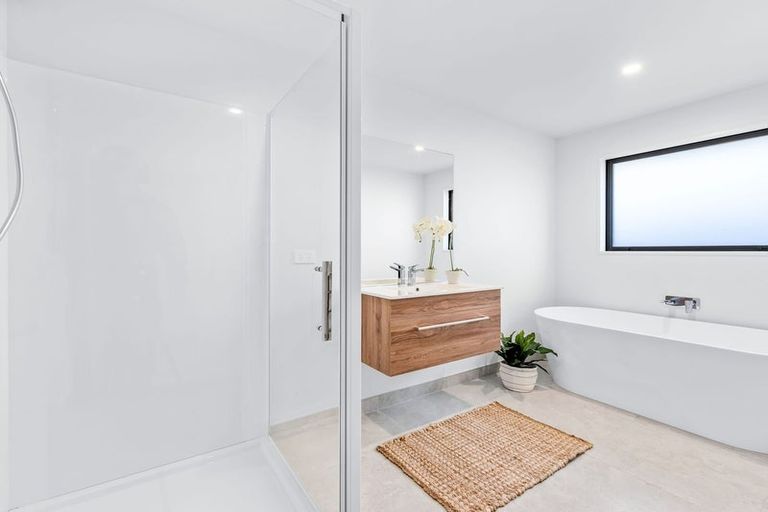 Photo of property in 16 Falcons View Drive, Rolleston, 7615