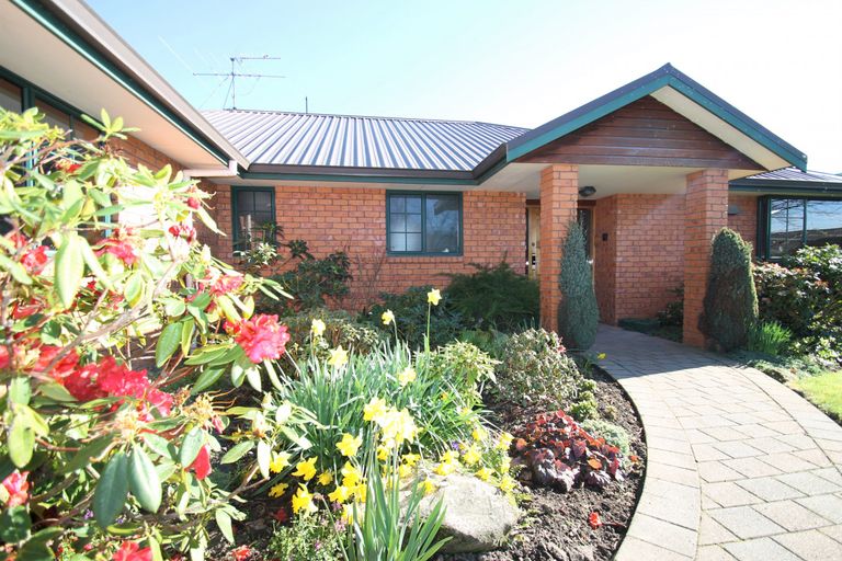 Photo of property in 7 Alpine Close, Mosgiel, 9024