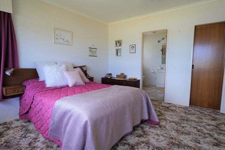 Photo of property in 1945 Ngunguru Road, Ngunguru, Whangarei, 0173