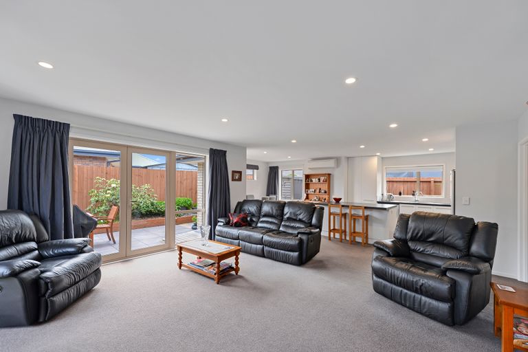 Photo of property in 5 Harston Place, Wigram, Christchurch, 8042