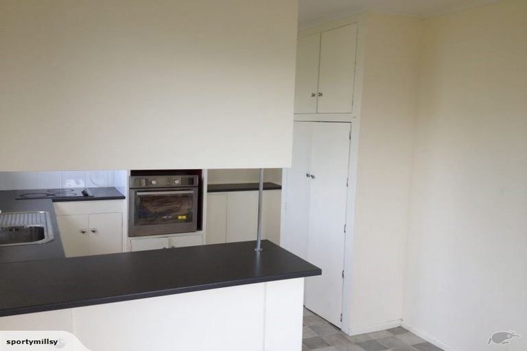 Photo of property in 89 Ruskin Road, Newlands, Wellington, 6037