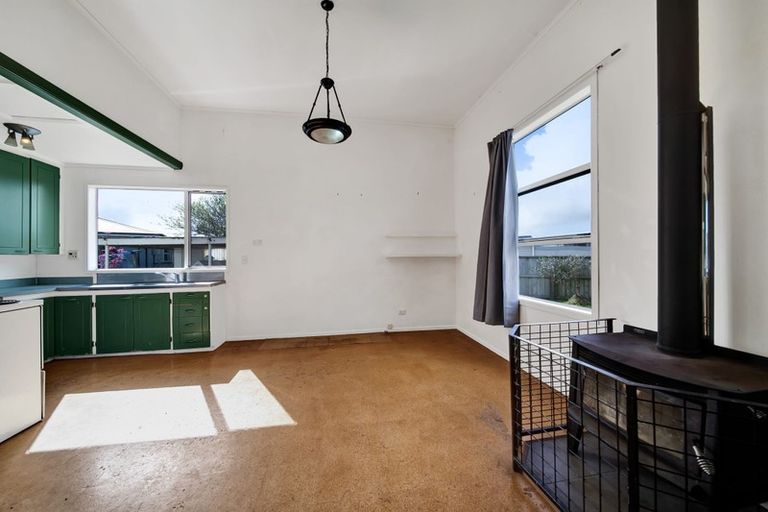 Photo of property in 176 Glover Road, Hawera, 4610