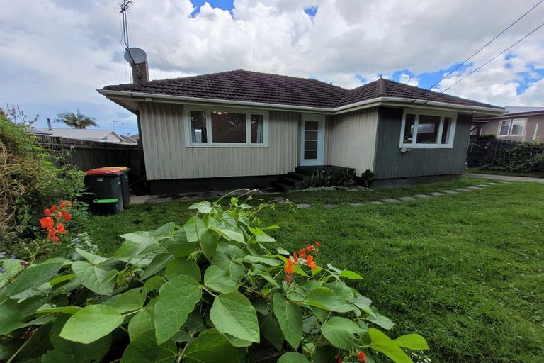 Photo of property in 1/11 Settlement Road, Papakura, 2110