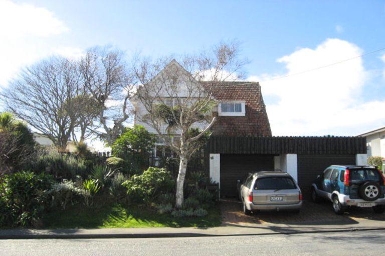 Photo of property in 14 Chamberlain Road, Karori, Wellington, 6012