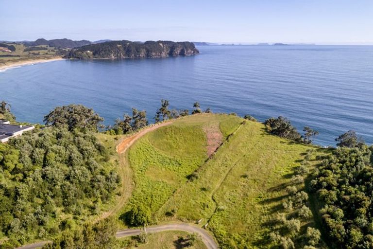 Photo of property in 77 Radar Road, Hot Water Beach, Whitianga, 3591