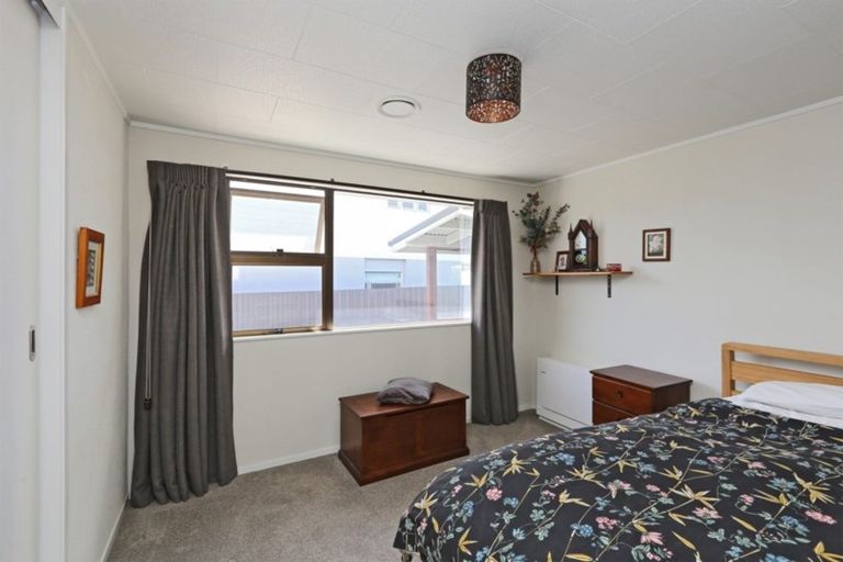 Photo of property in 132 North Shore Road, Eskdale, Napier, 4182