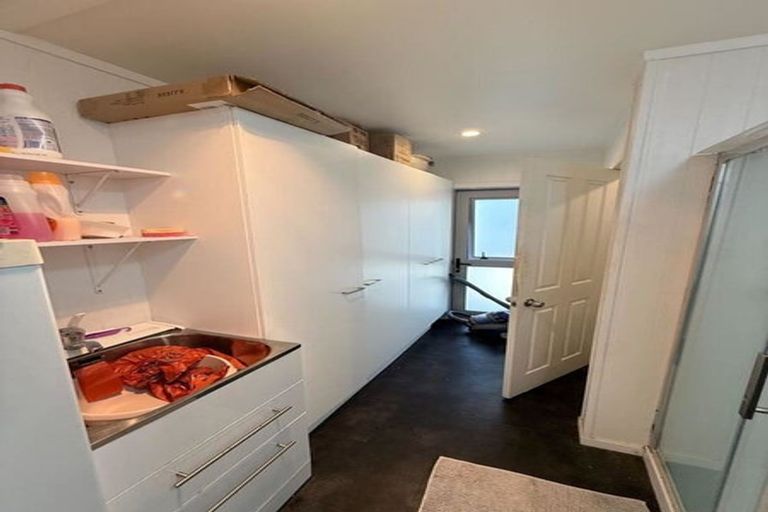 Photo of property in 99 Kitchener Road, Waiuku, 2123